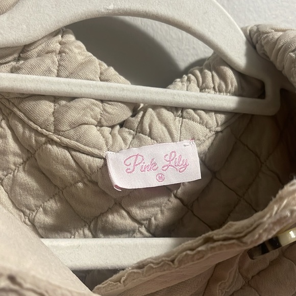 Pink Lily Quilted Puffer Buttoned Shacket - Picture 7 of 8